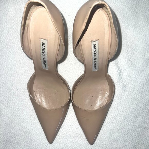 Manolo Blahnik Nude Patent Leather Heels - Picture 8 of 11